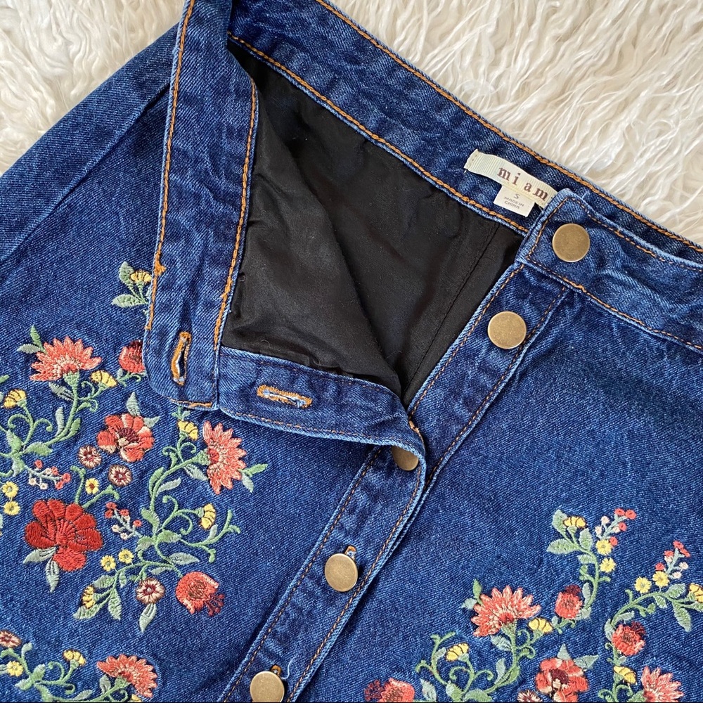 Miami floral embroidered button up boho skirt - Picture 9 of 10
